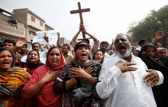 파키스탄 기독교인과 무슬림들 한 목소리 내기 시작.jpg